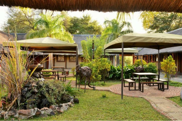 Thebe River Safaris Kasane Buitenkant foto