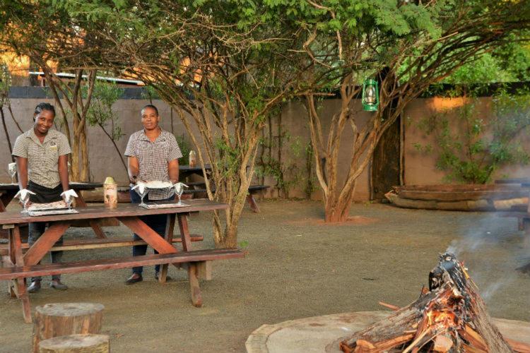 Thebe River Safaris Kasane Buitenkant foto